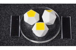 Kit harmonisant véhicules sur tapis avec deux bandes de velcro