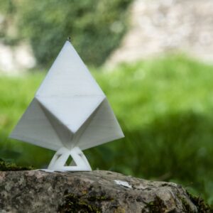 Tétraèdre augmenté blanc